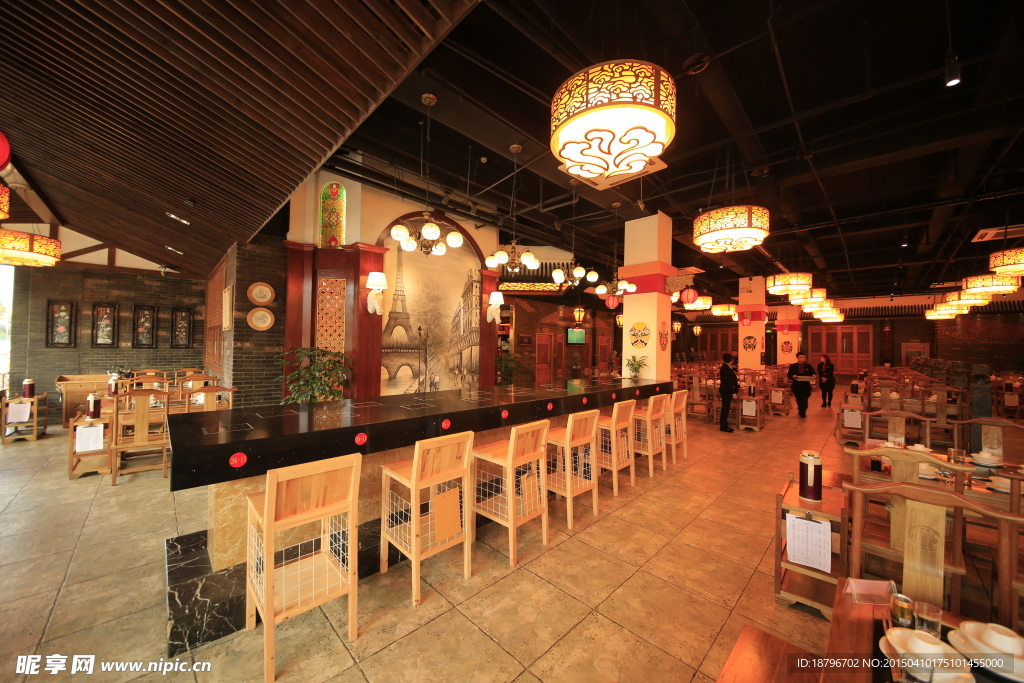 火鍋店大廳