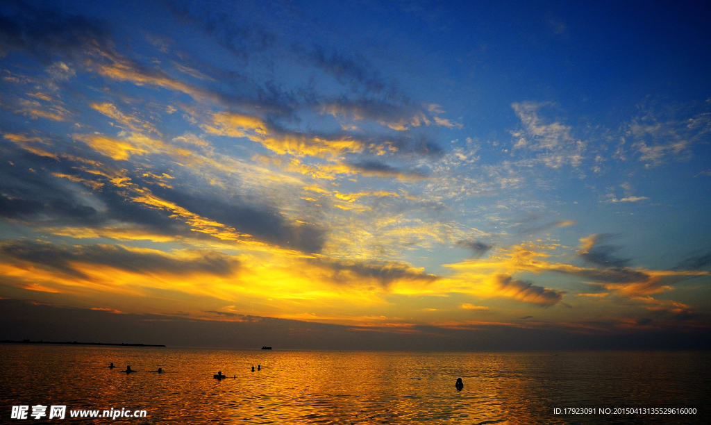 海濱夕照