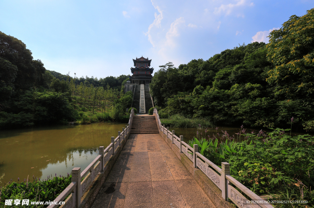 東方文化園