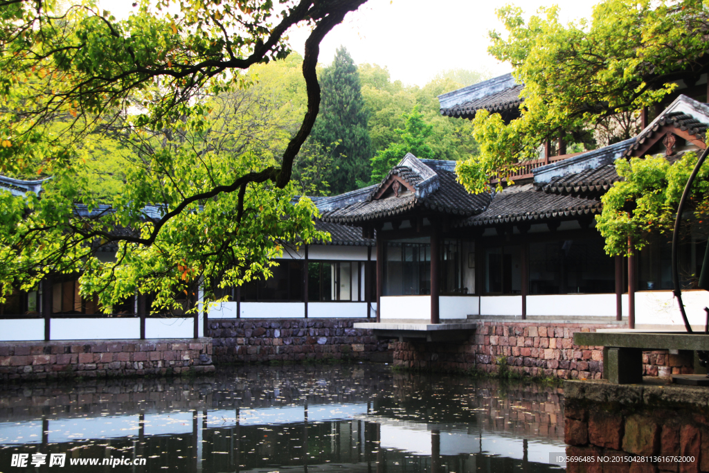 西湖春