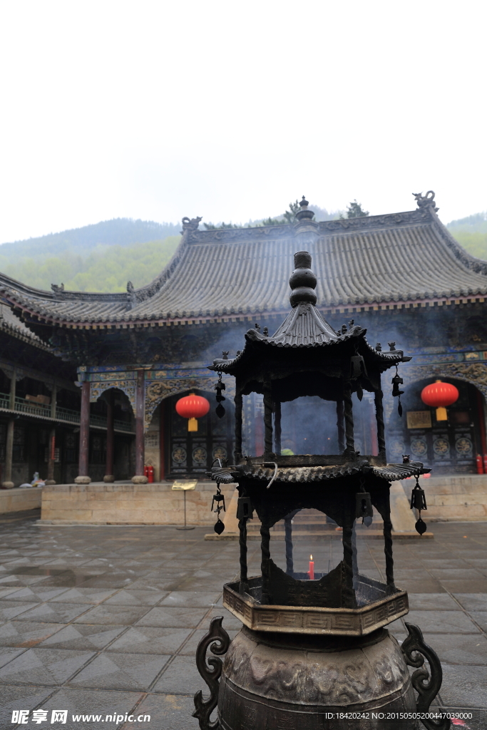 寺院香爐