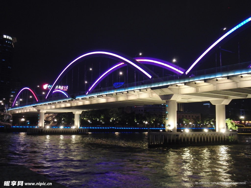 城市夜景橋