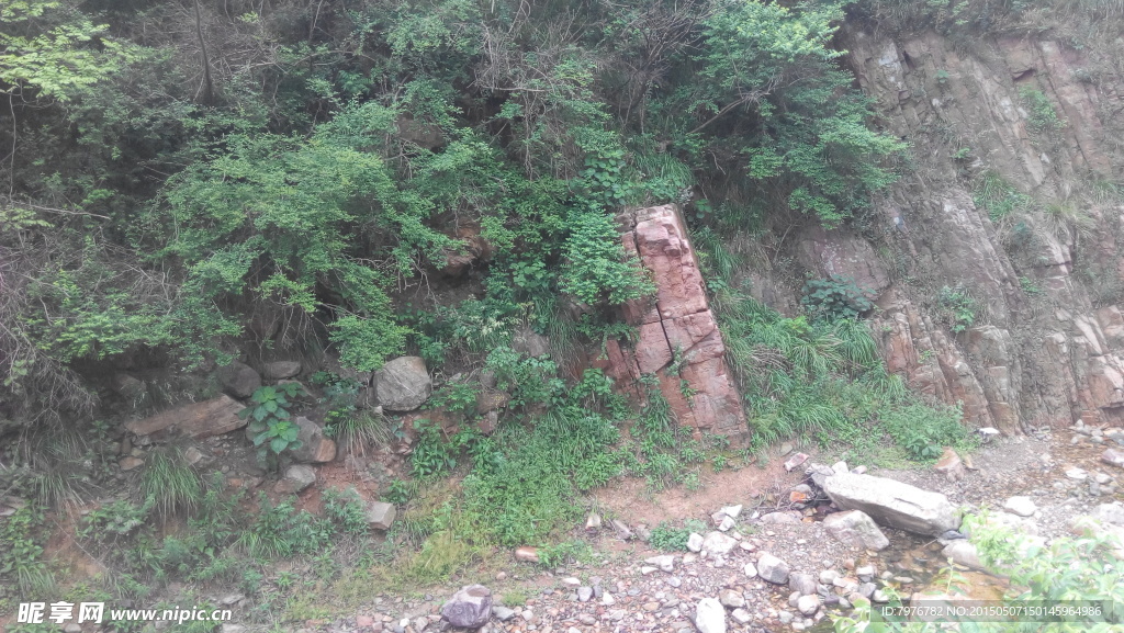 石頭山