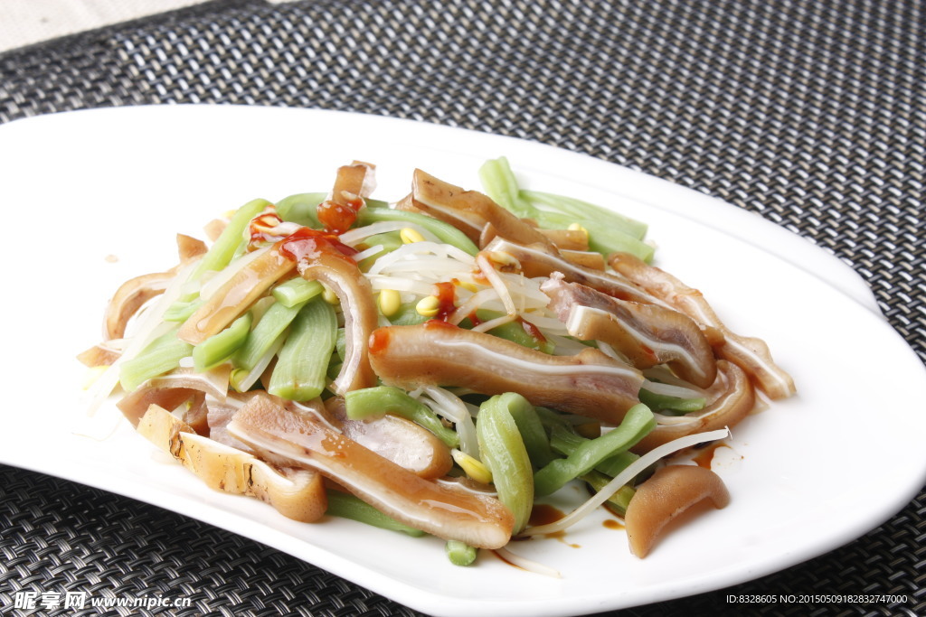 貢菜大豆芽爆脆豬耳