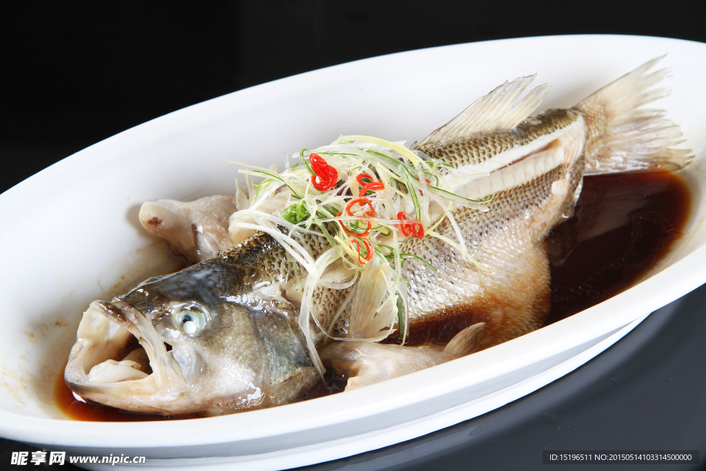 清蒸鱸魚