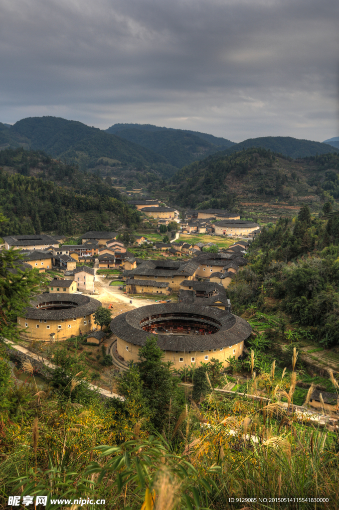 南靖河坑土樓群