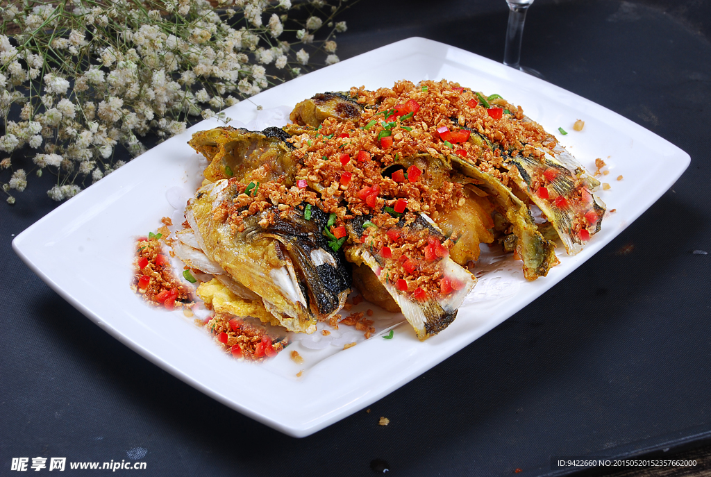 金沙焗魚頭