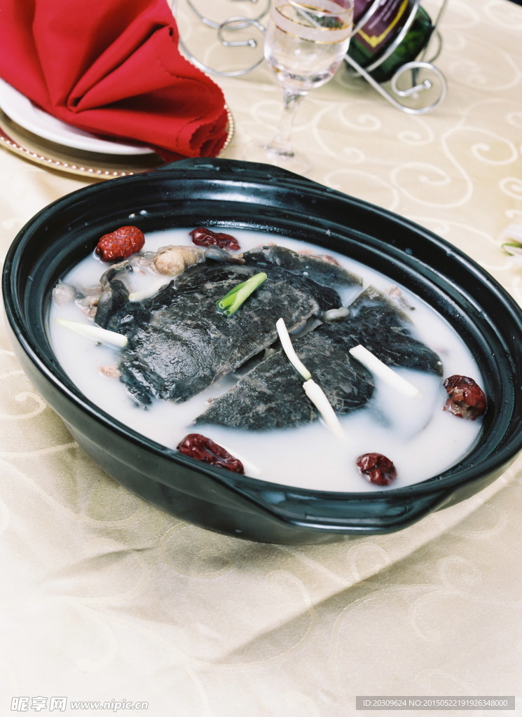 濃湯甲魚(yú)