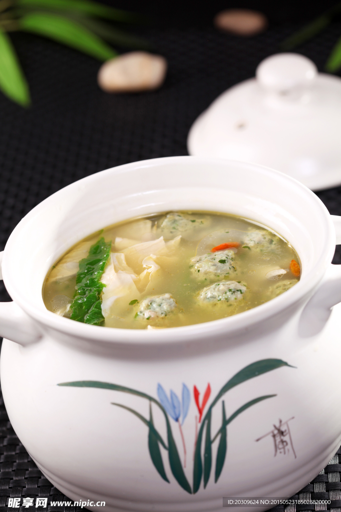 香菜丸子燉豆筋