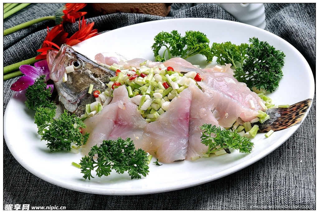 特色蔥燒桂魚