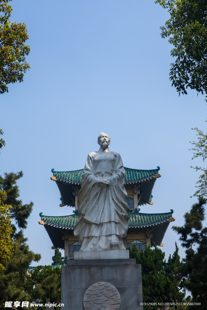 东湖风景区 屈原雕像