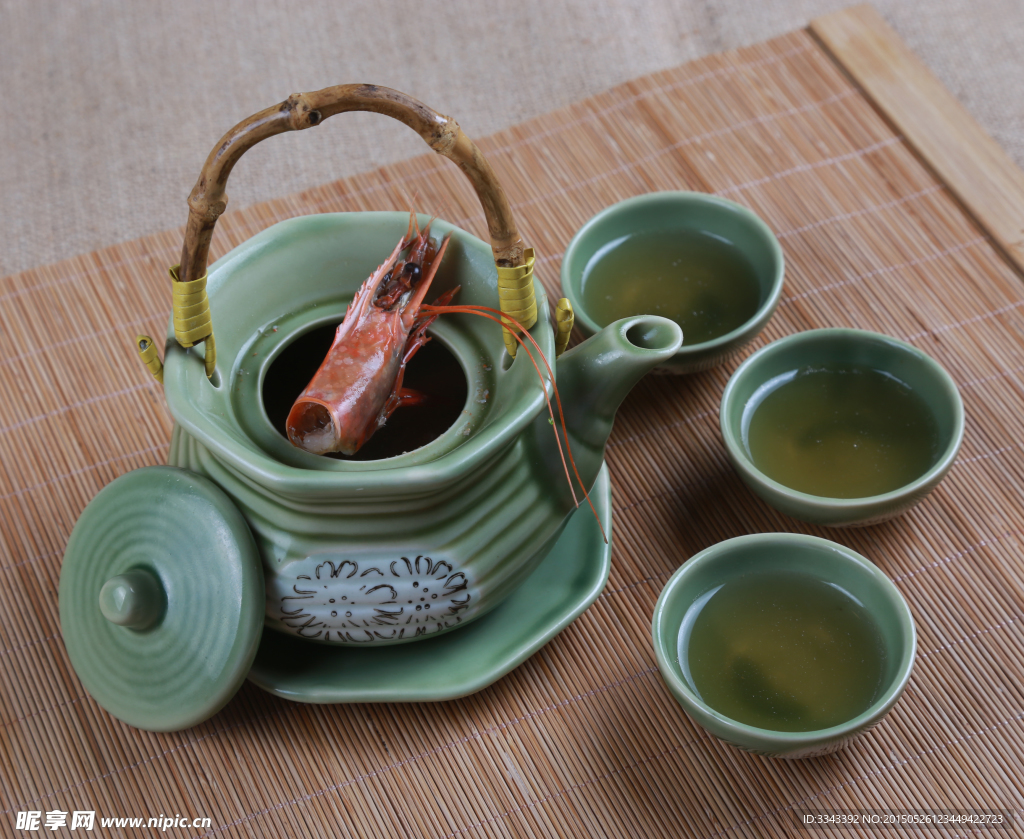鮮蝦茶飲湯