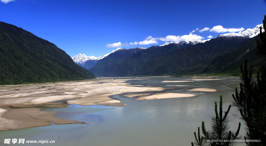 河流山脈