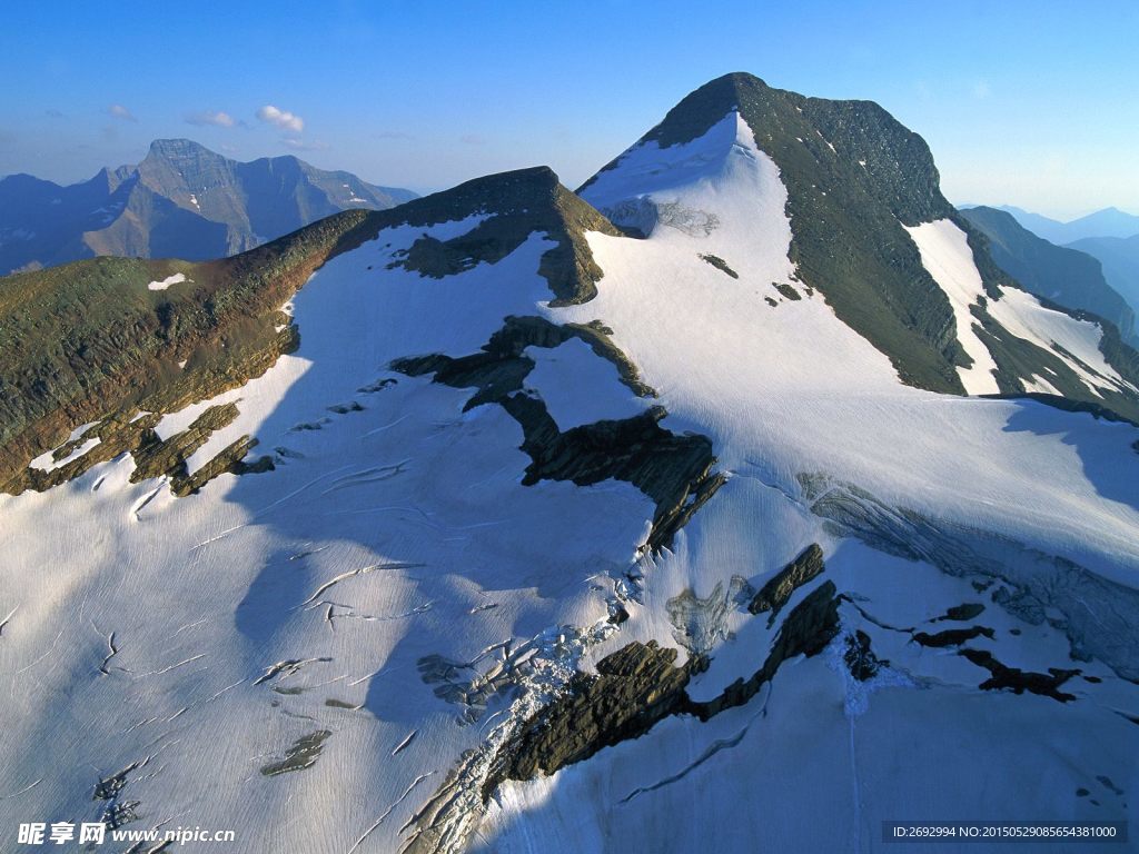 雪山雪景