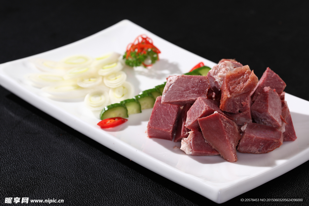 大塊牛肉