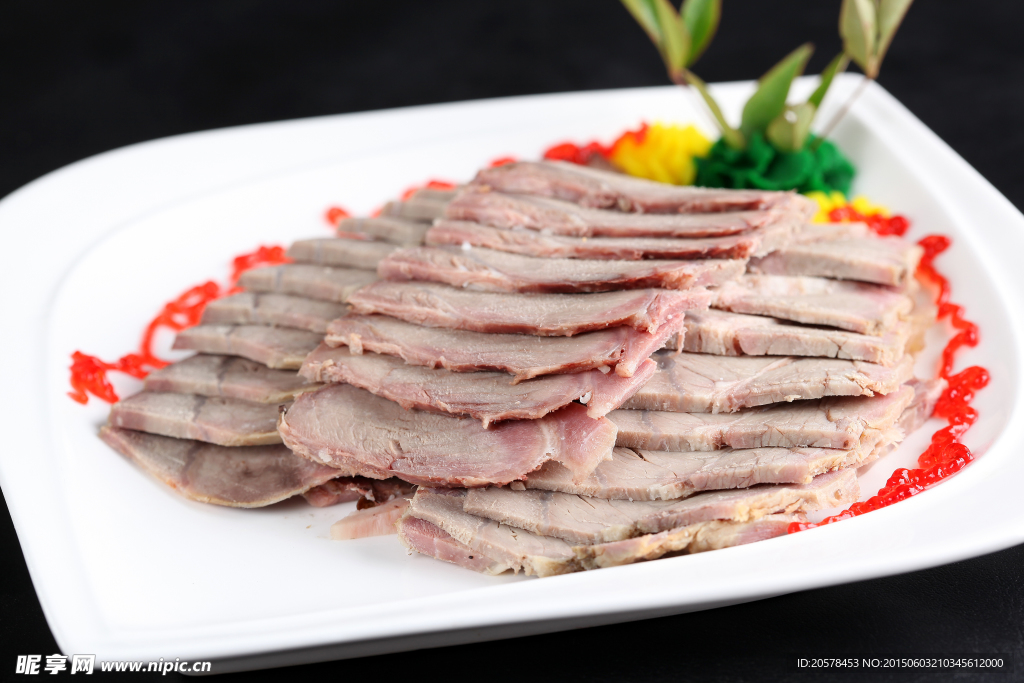 沾汁白牛肉