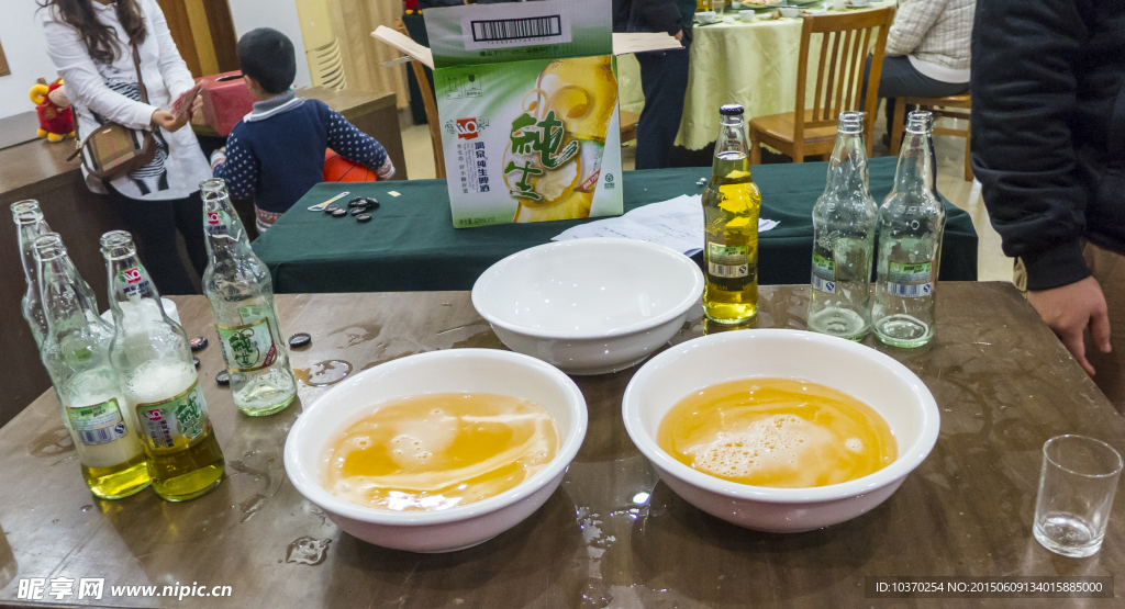 大碗啤酒