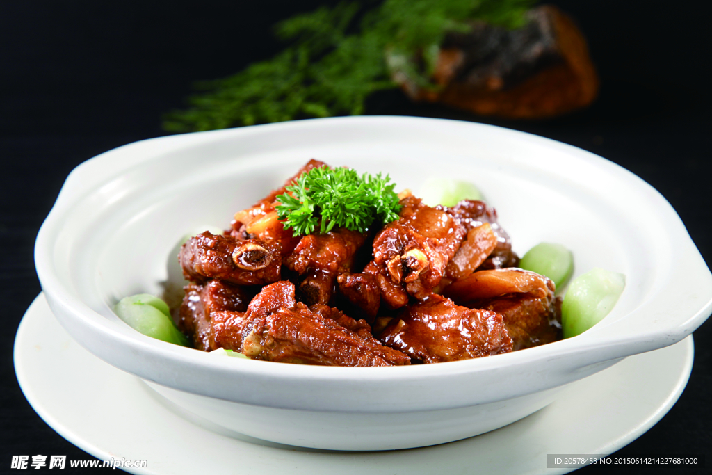 香蓮燜肉排