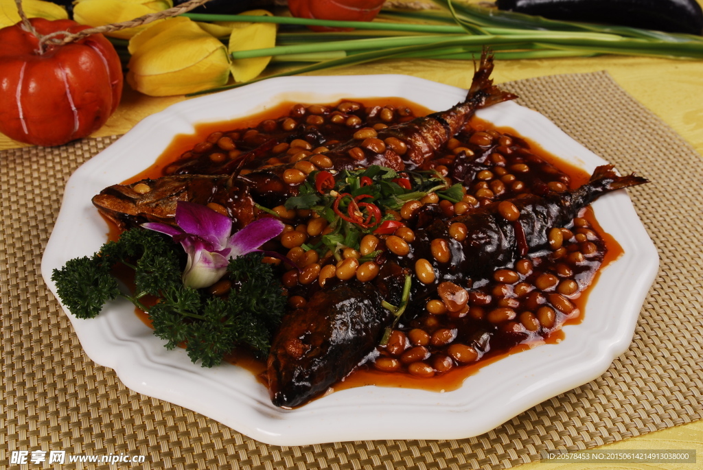 鲅魚(yú)燜黃豆