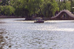公园小桥湖水游船
