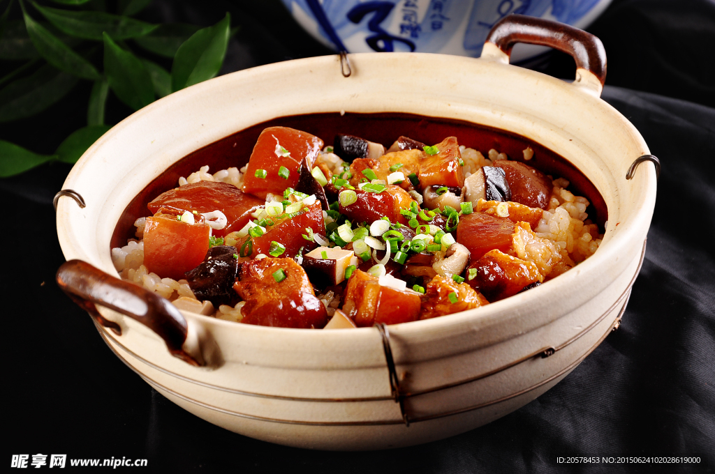 燒肉煲仔飯