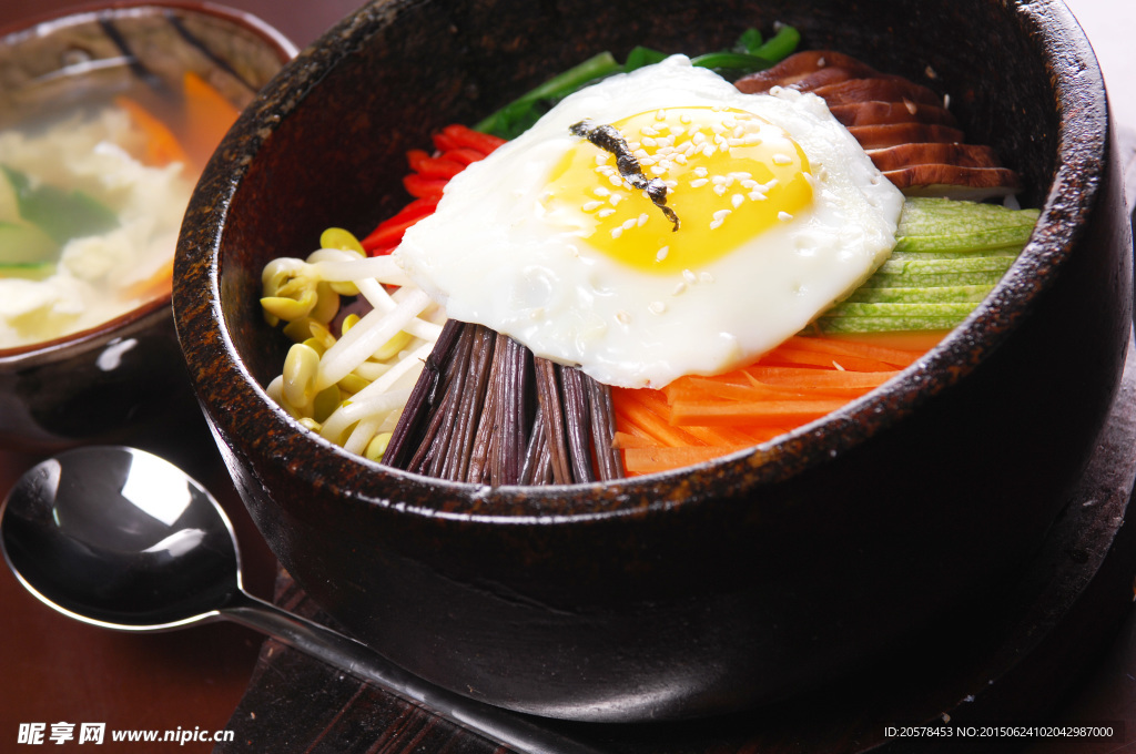 石窩拌飯
