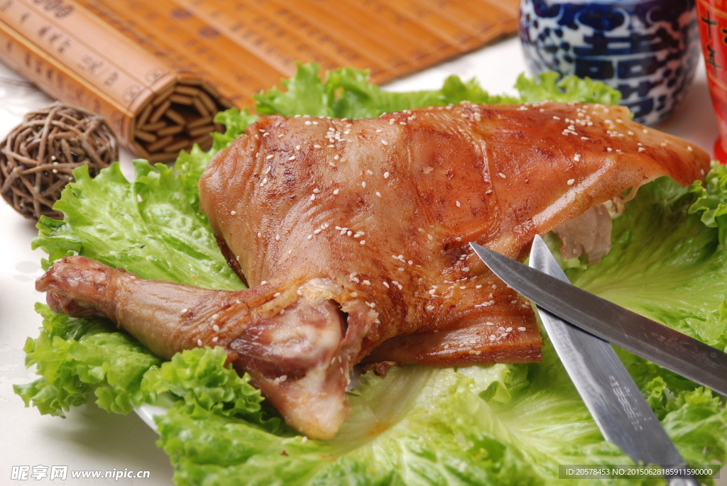草原烤前后腿
