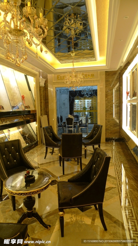 豪華展廳實(shí)景圖