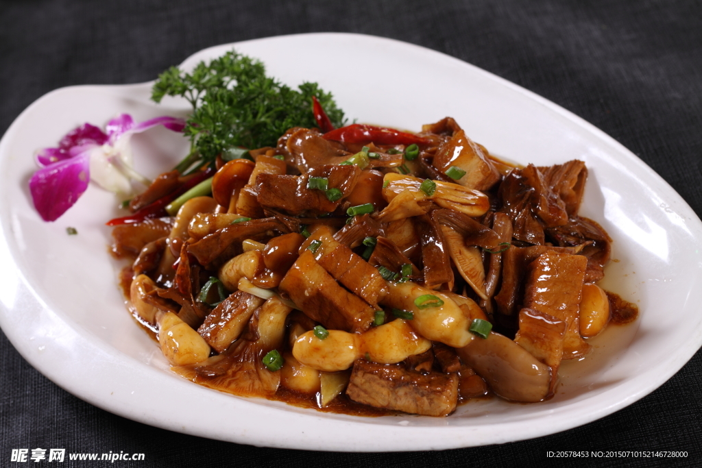 群菇筍烤肉