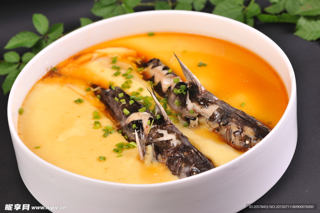 昂刺魚燉蛋