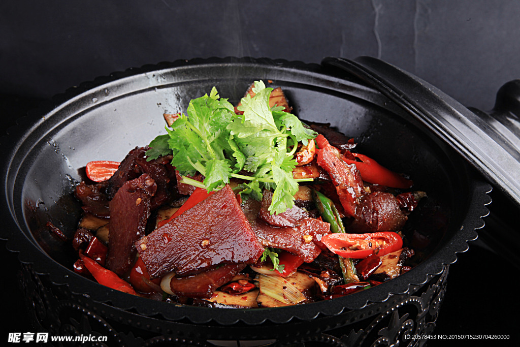 干鍋腐干臘肉豆干