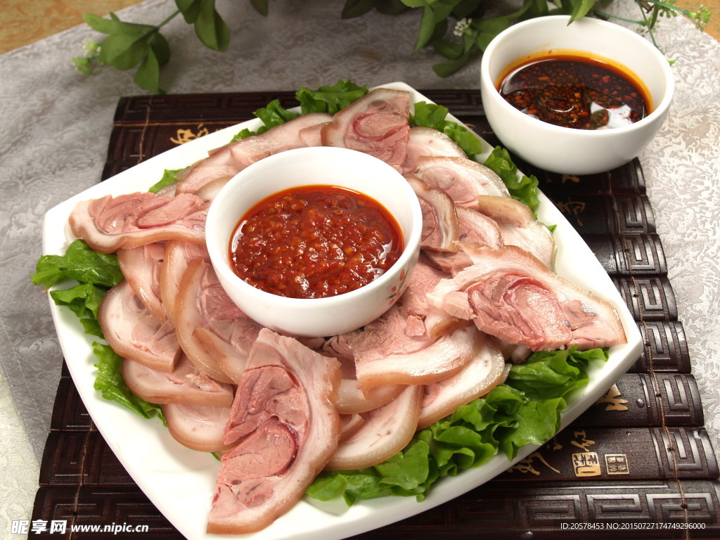 沾香雙味肘子