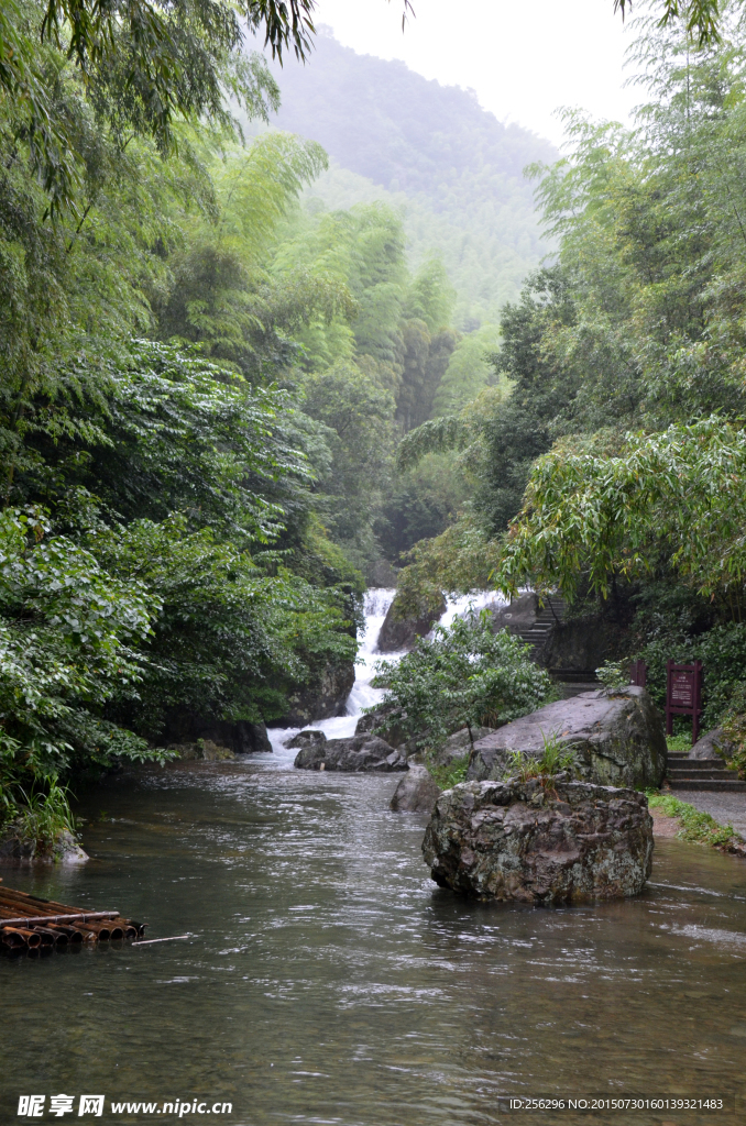 瀑布  風景