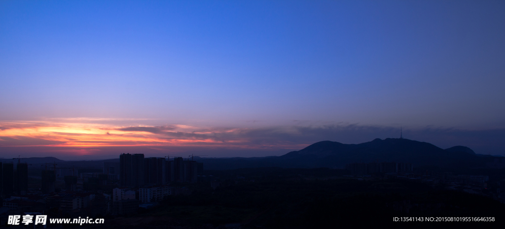 一抹晚霞