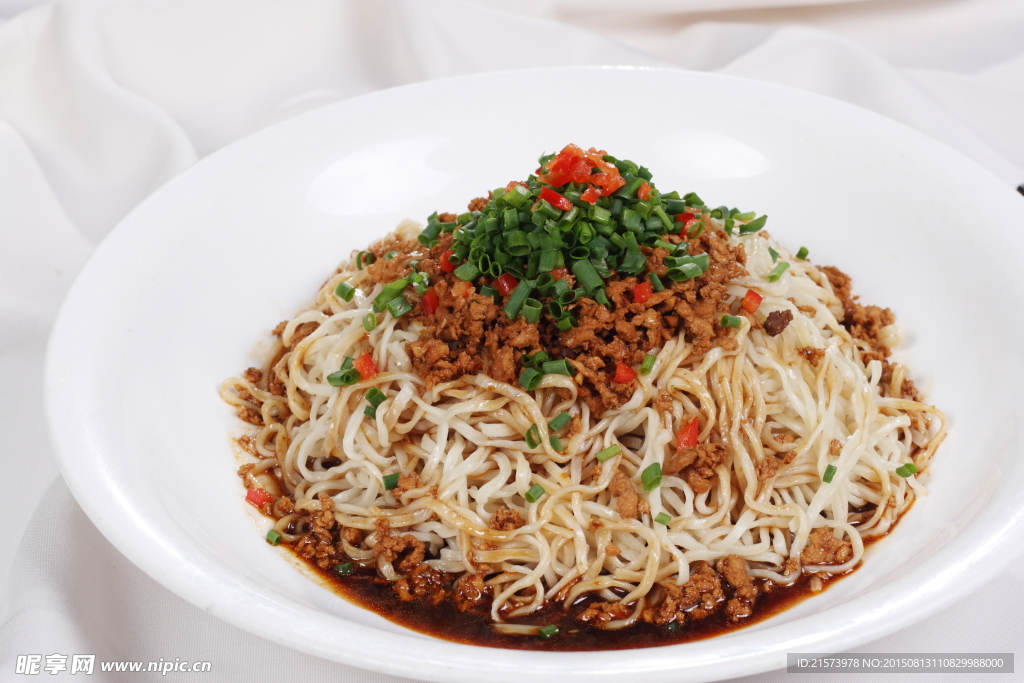 牛肉拌面