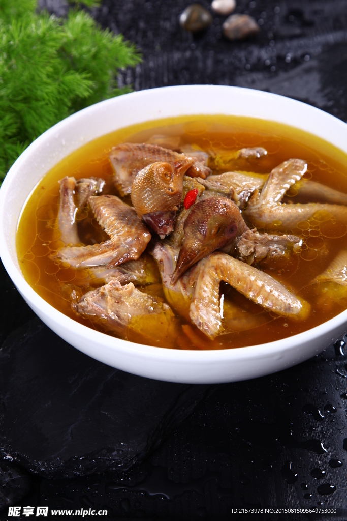 清燉乳鴿湯