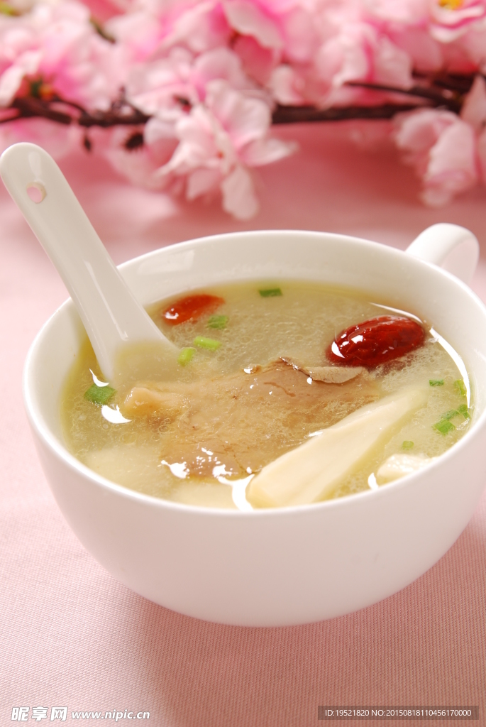 豬手燉花參
