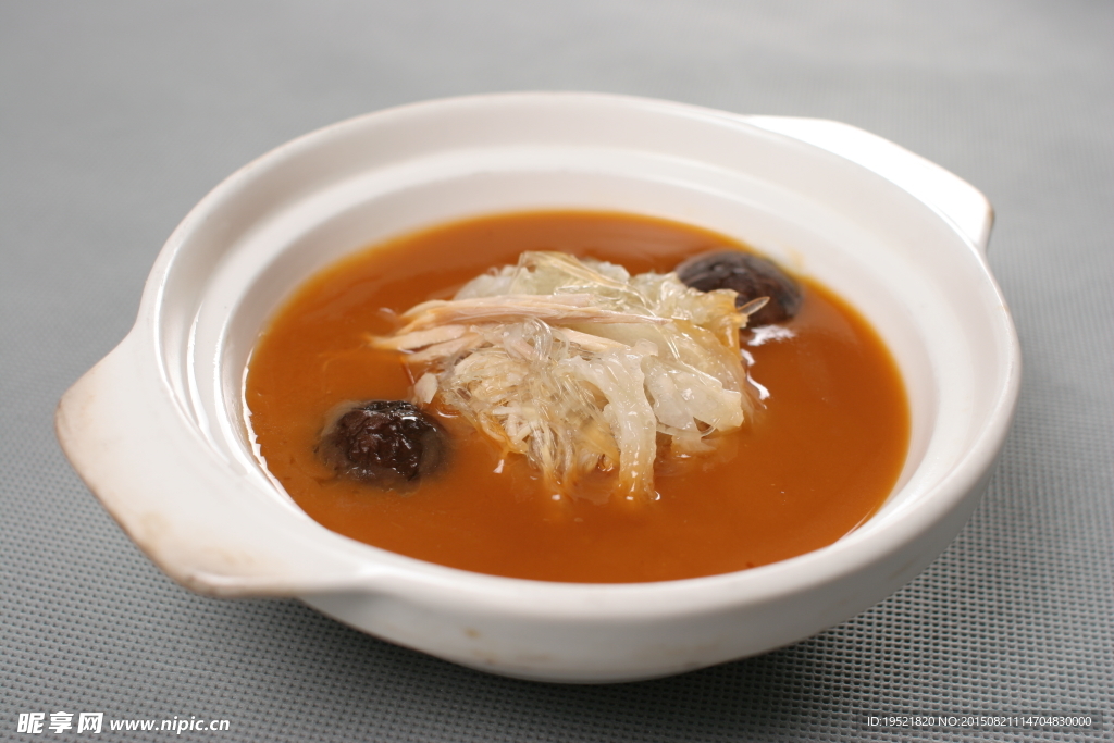 紅燒金錢(qián)砂鍋翅
