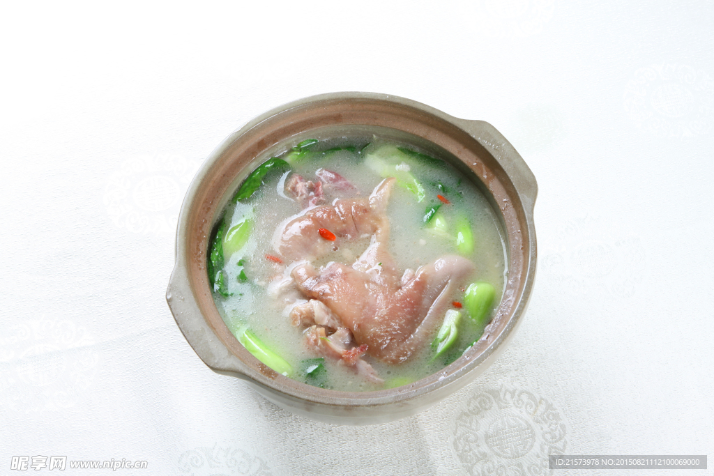 咸蹄膀砂鍋