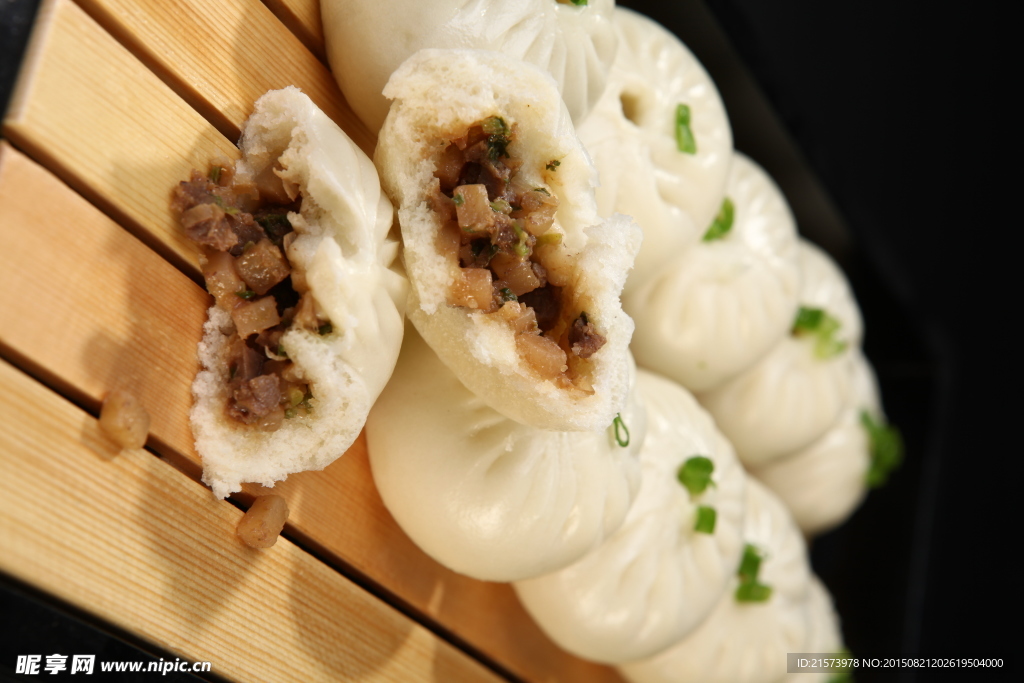 羔羊肉包個(gè)