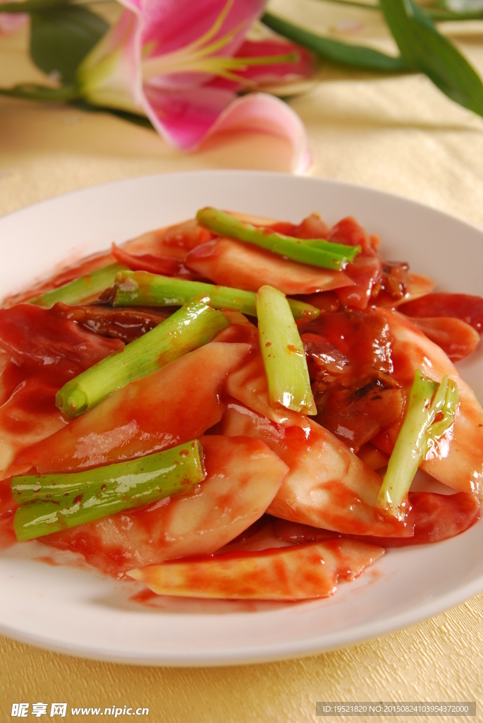 南乳汁鮮筍臘肉