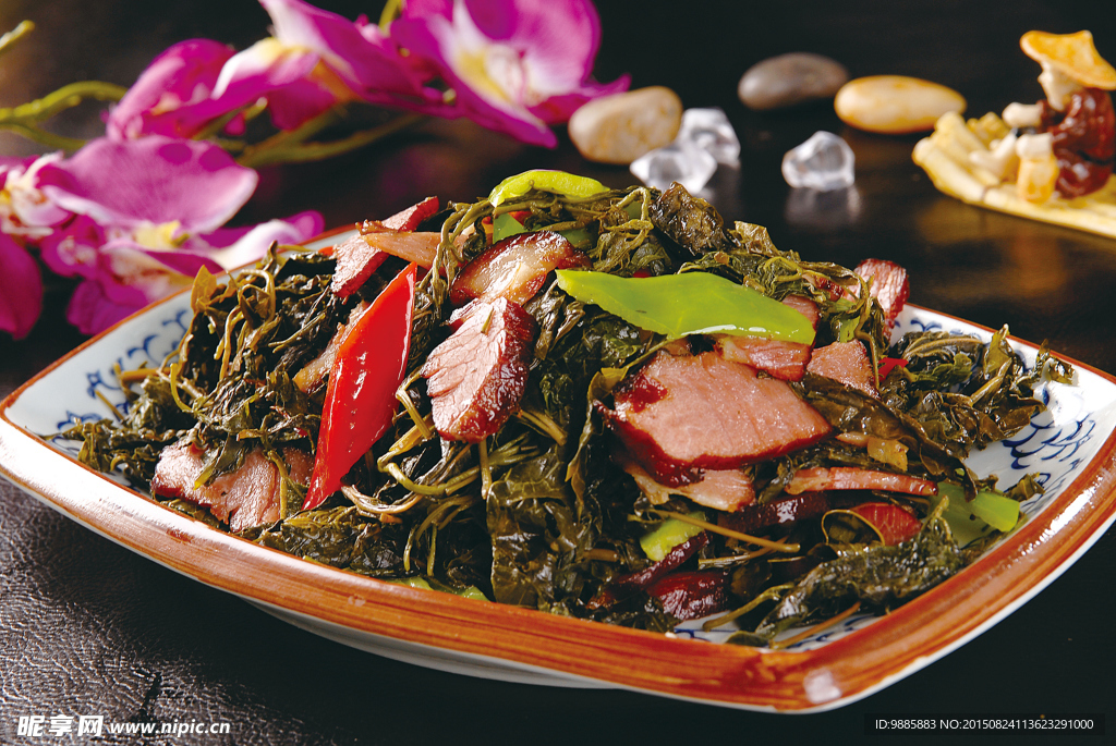 芝麻葉炒臘肉