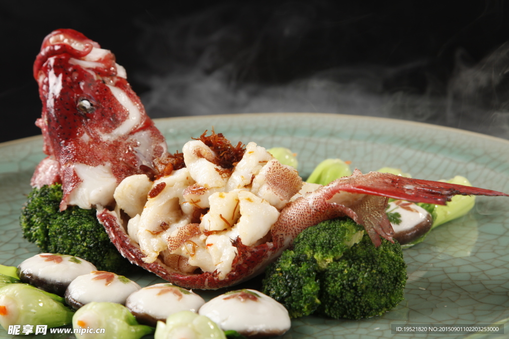宮廷現(xiàn)魚
