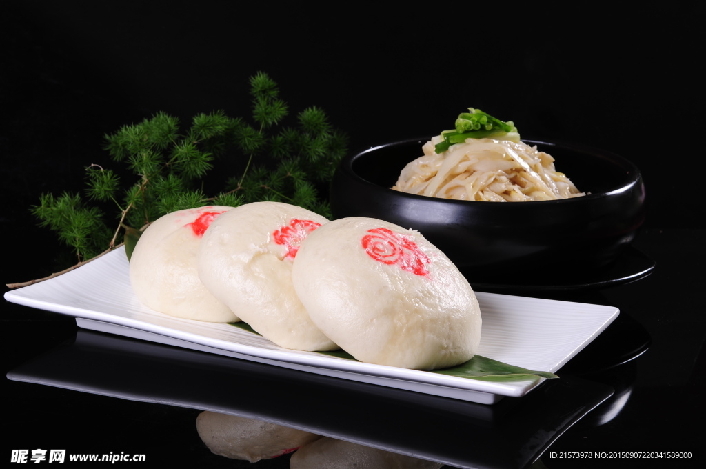 義務(wù)饅頭配臘筍
