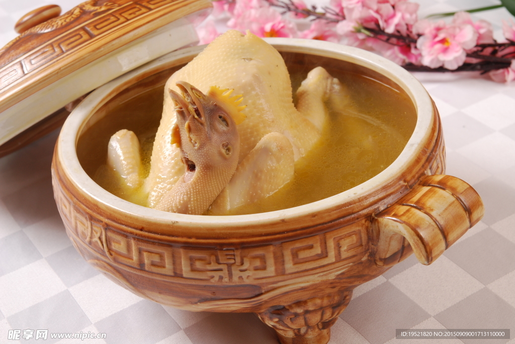 菌菇老雞湯