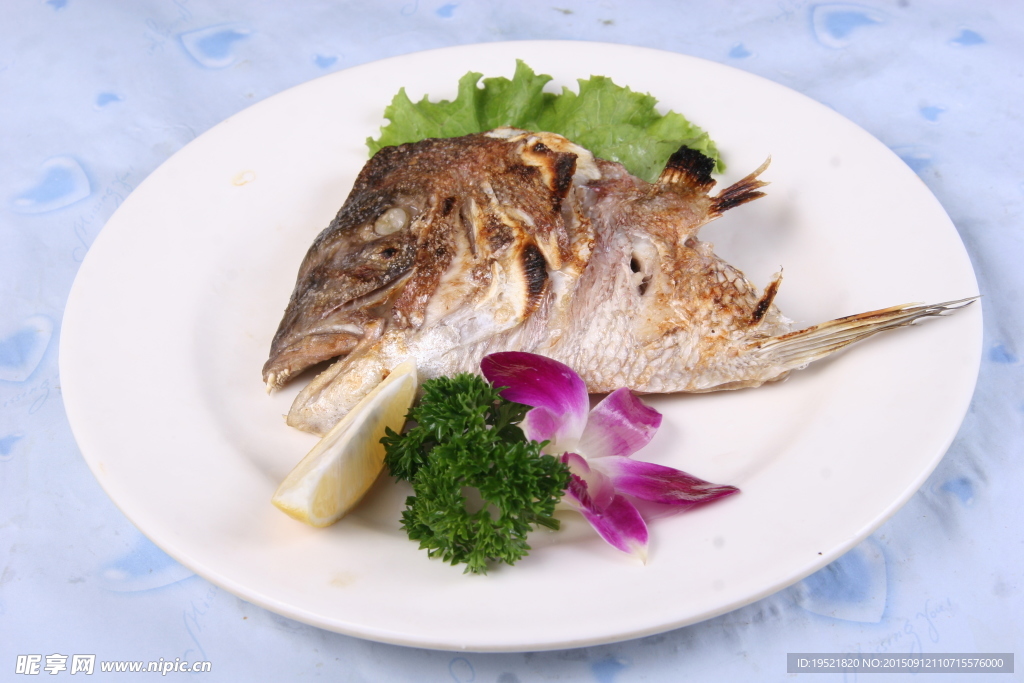 烤魚(yú)頭