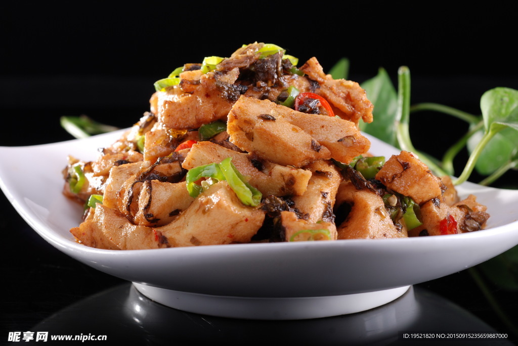 芽菜香豆腐好