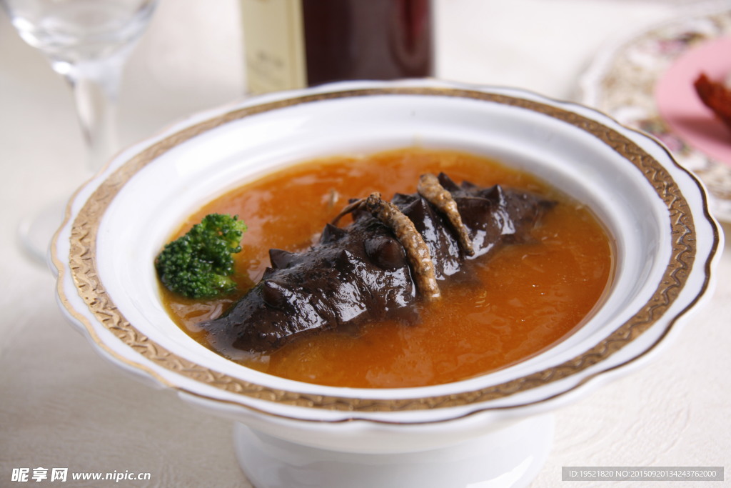 冬蟲(chóng)夏草焗海參
