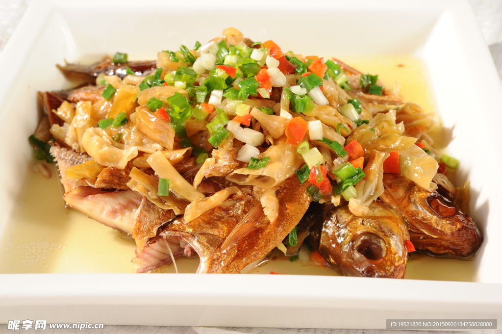 白辣椒蒸刁子魚