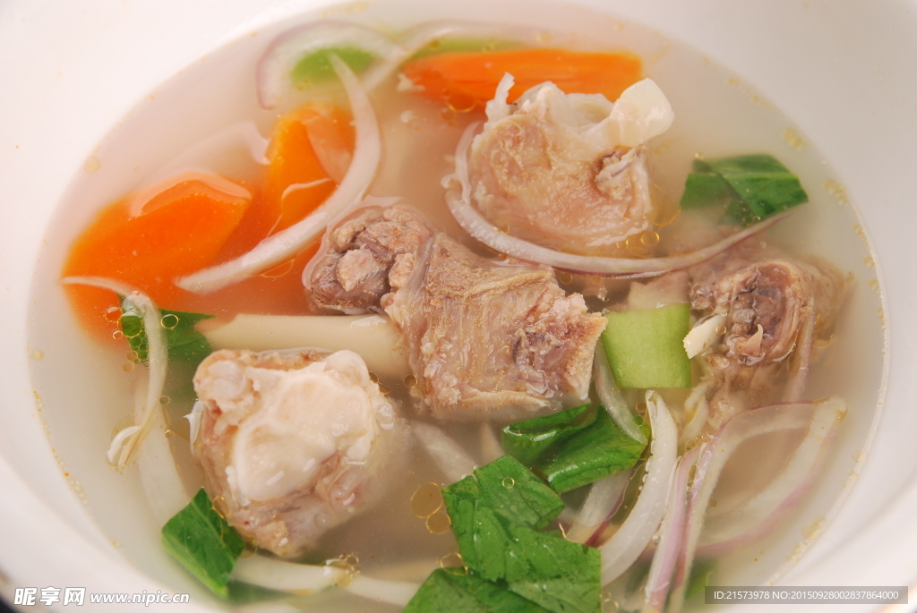 羊骨湯